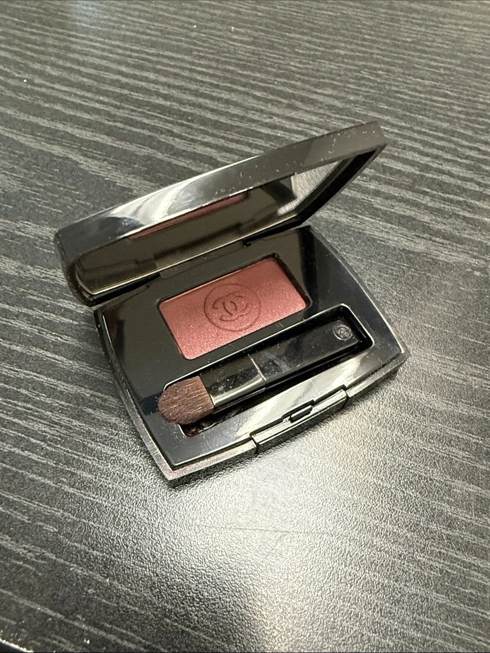 CHANEL Ombre Essentielle - Eye Shadow - 106 Hesitation